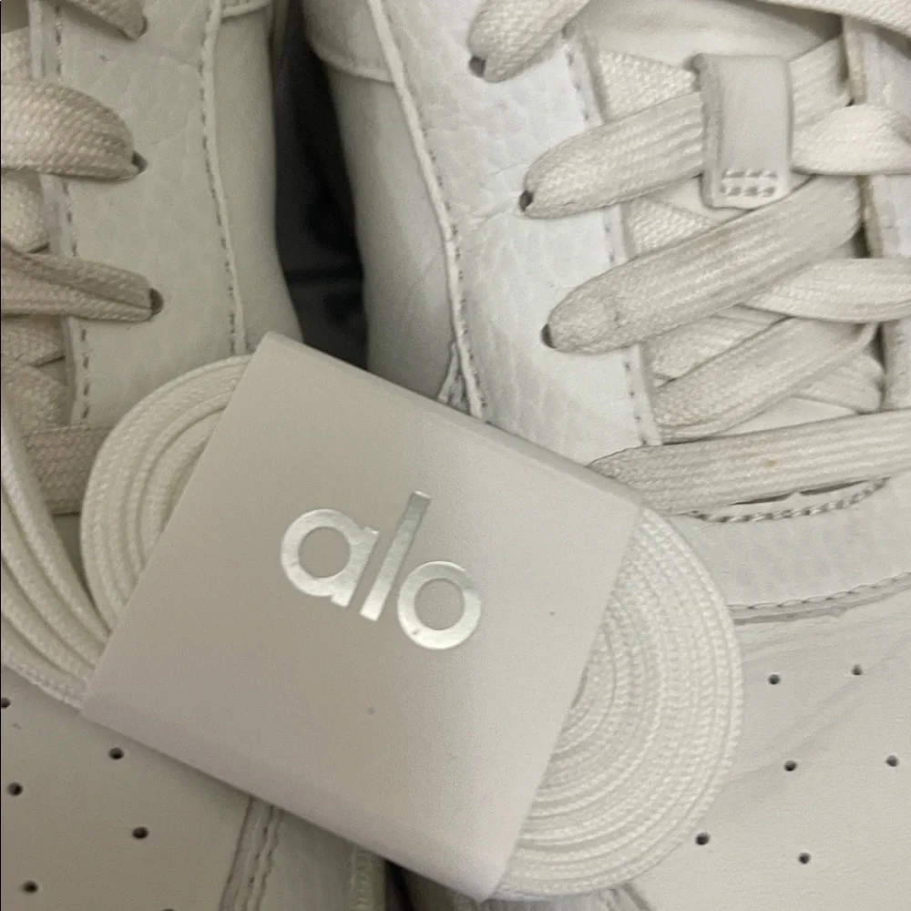 Alo Recovery Mode Casual Cushioned Lace Up Shoes Sneakers Natural White Gum 7